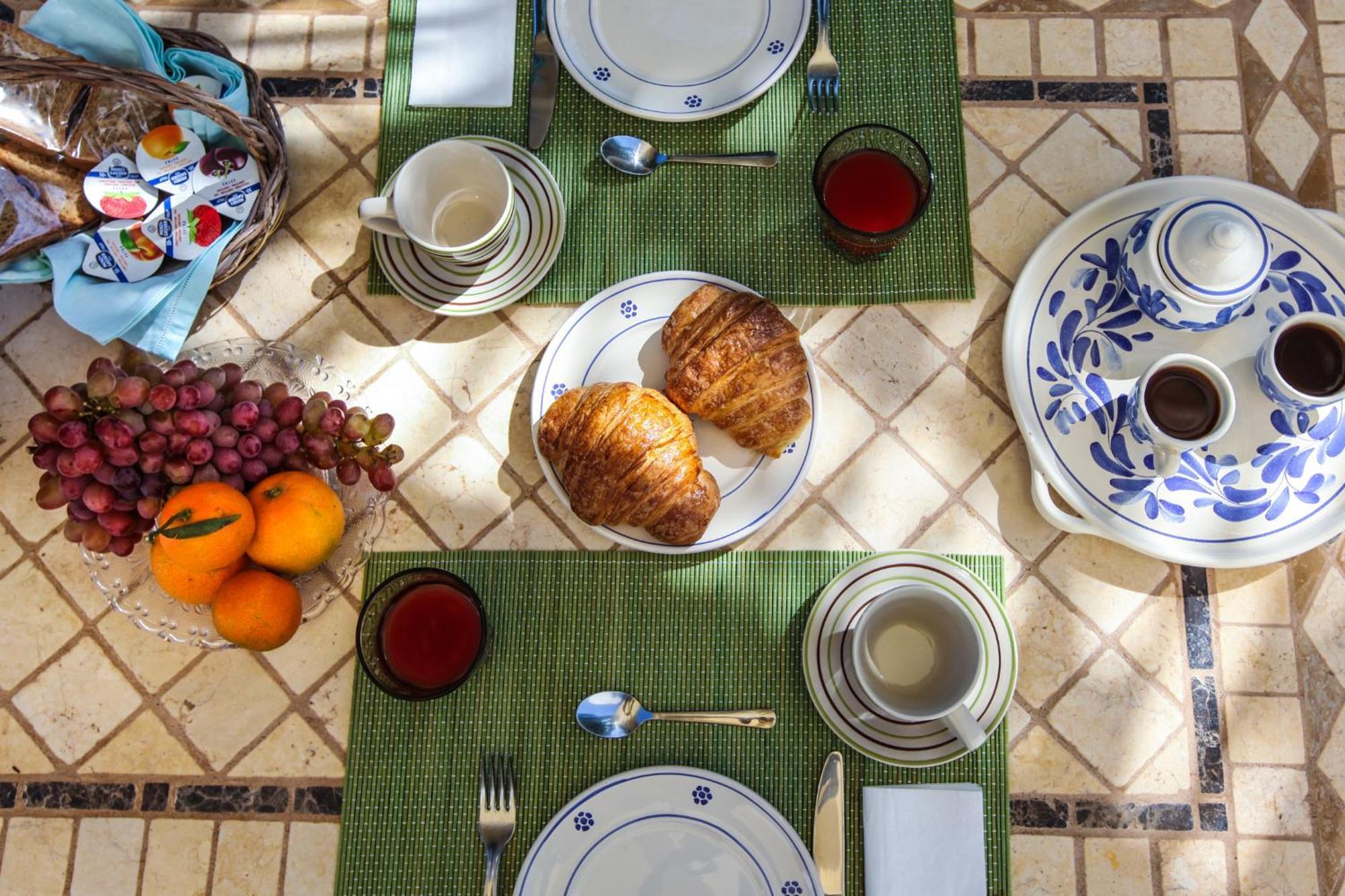 Casina Fumarola Guest House Остуни Екстериор снимка